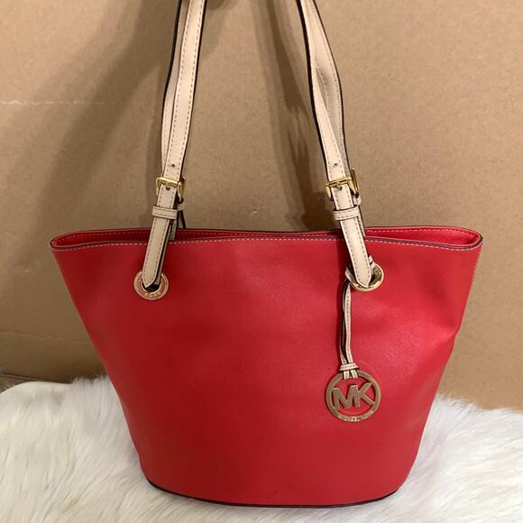 MICHAEL KORS Red Saffiano Leather Medium Size JET SET Tote - Picture 15 of 15